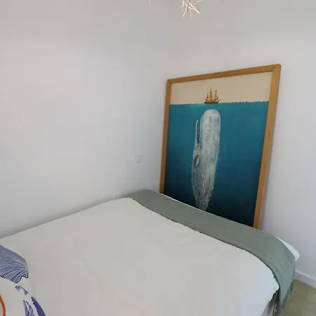 L'escale Dans Les Pins